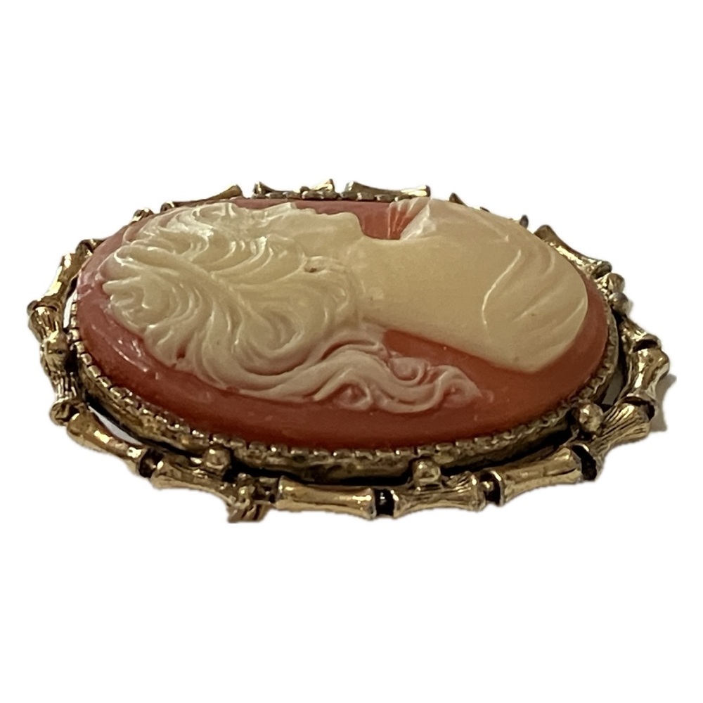 Vintage Cameo Brooch in Gold Colored Mounting - Picture 2 of 5